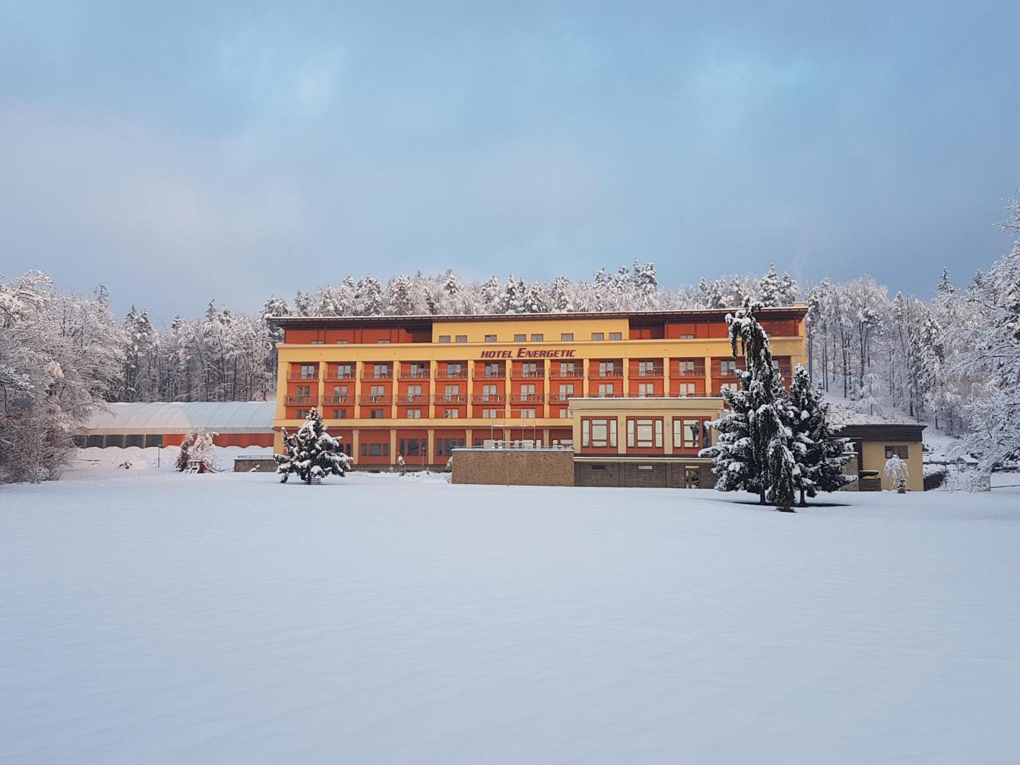 Wellness Resort Energetic Rožnov pod Radhoštěm Exteriör bild