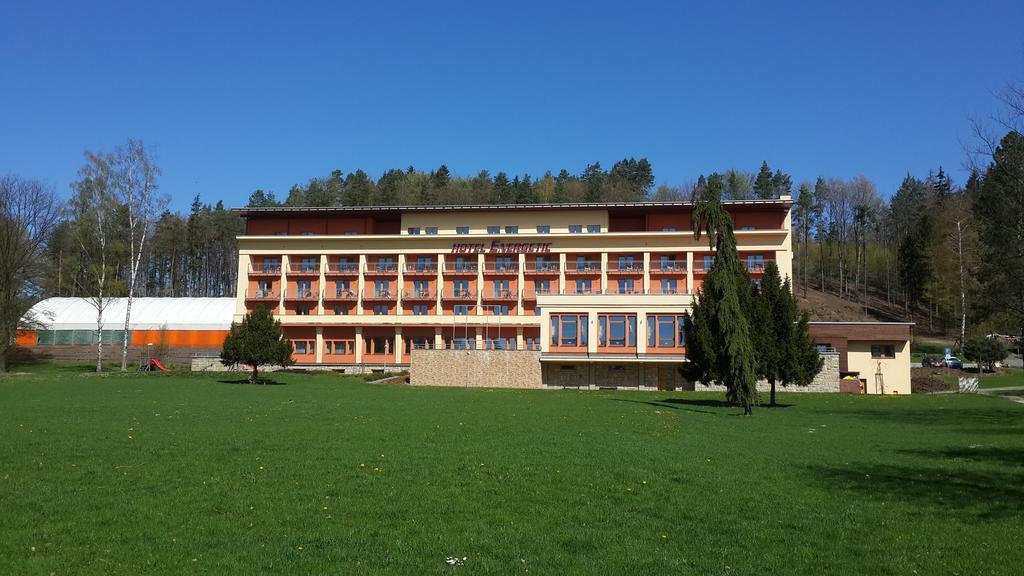 Wellness Resort Energetic Rožnov pod Radhoštěm Exteriör bild